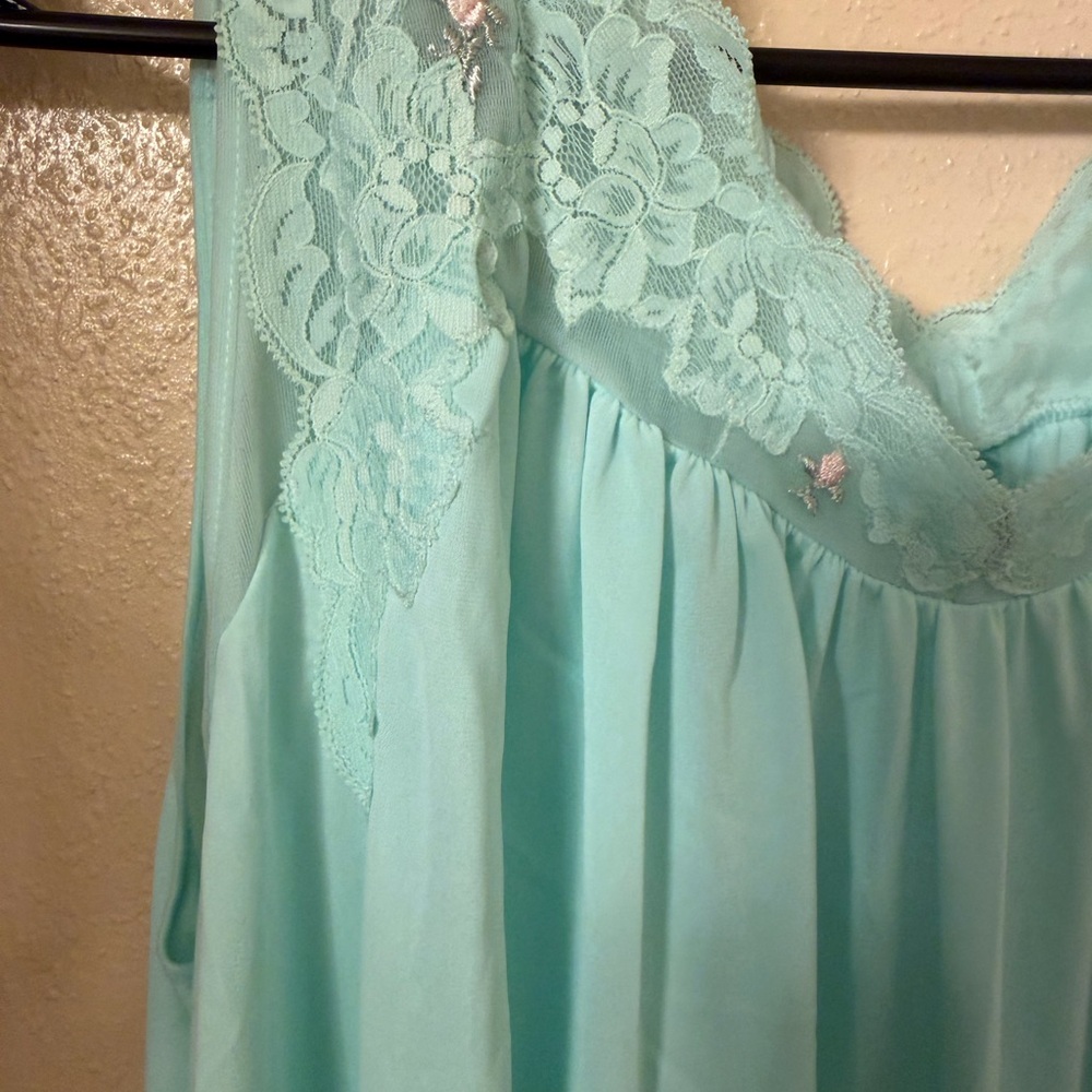 Elegant Lace Trim Sea-foam Nightgown Sz M NWT - Picture 5 of 13